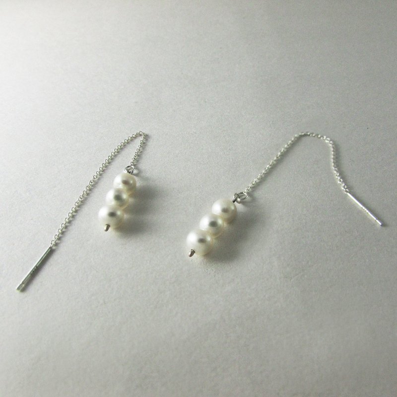 rain pearl earring_落雨珍珠耳环 | 母亲节礼物 925银 淡水珍珠 - 耳环/耳夹 - 珍珠 白色
