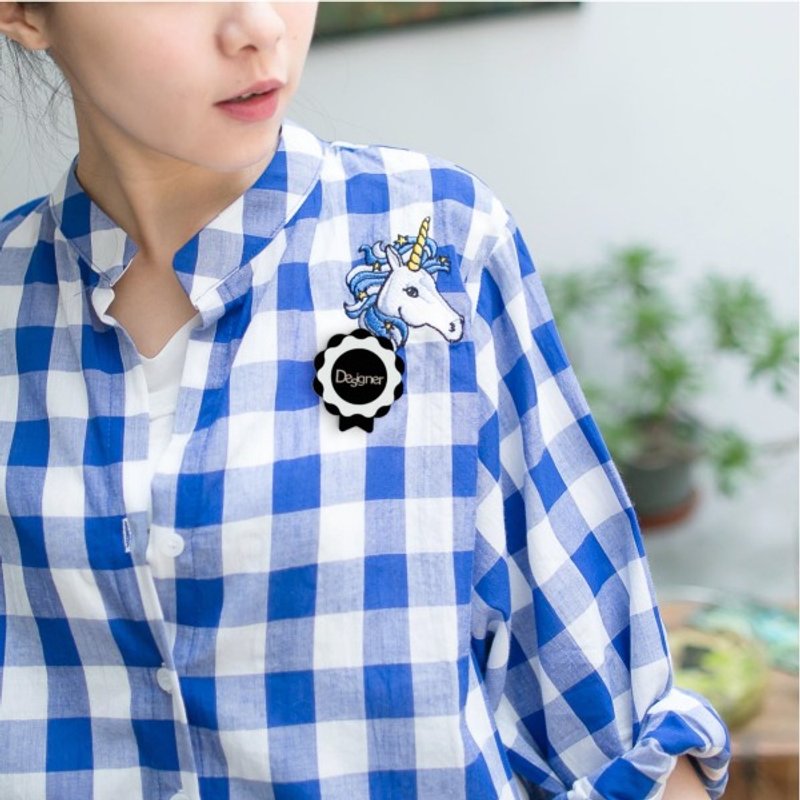 餐厅 商店 公司行号 订制专属品牌形象 职员名牌4款造型 胸针别针 - 胸针 - 塑料 黑色