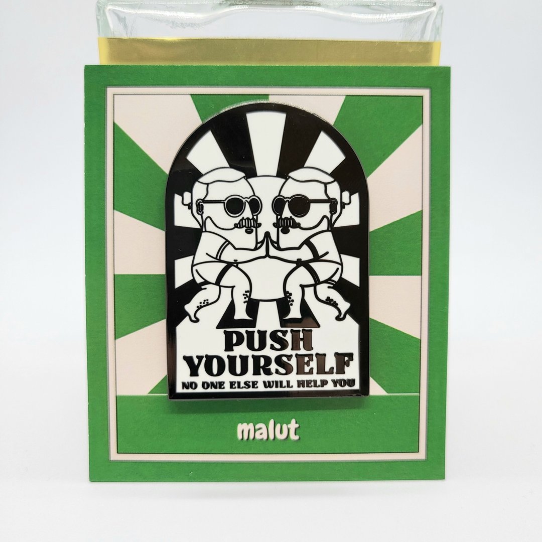 突破自己 | 珐琅别针 | malut - 耳环/耳夹 - 其他金属 