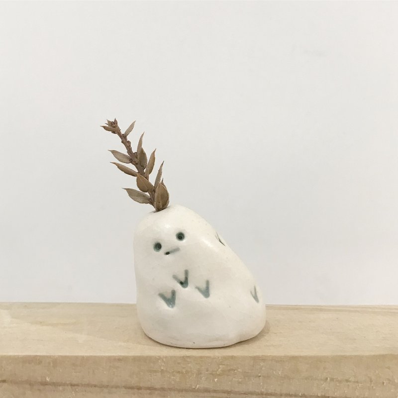 BUGS | 迷你花器 | 桌上风景 | 陶土摆饰 - 花瓶/陶器 - 陶 白色