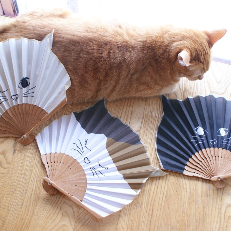 【DESTINO STYLE】日本那堤猫折扇 公司货 猫奴圣品 凉夏必备 - 扇子 - 其他人造纤维 
