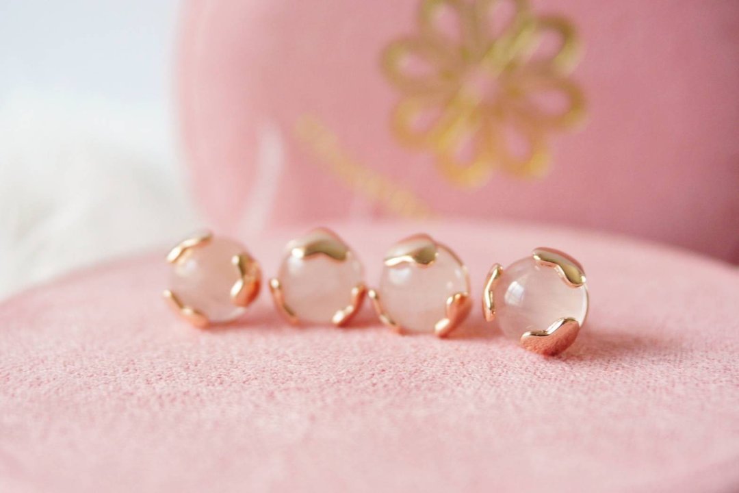 Stud Earrings Natural Rose Quartz Silver925 With Rose Gold Plated. - 耳环/耳夹 - 纯银 粉红色