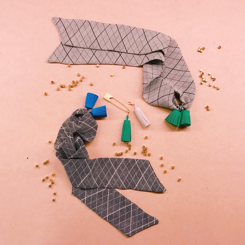 Goody Bag -【2+1福袋】 886 一个人更好（E+F） - 项链 - 聚酯纤维 蓝色