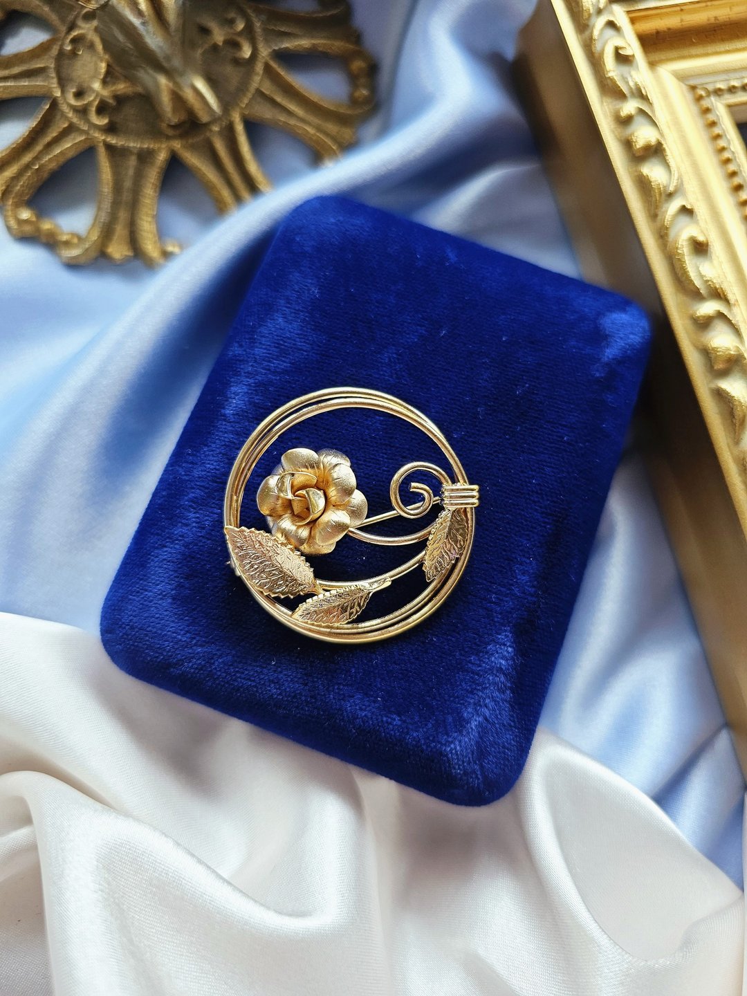 环形玫瑰花卷叶包金胸针/别针/复古首饰/vintage西洋古董 - 胸针 - 其他金属 