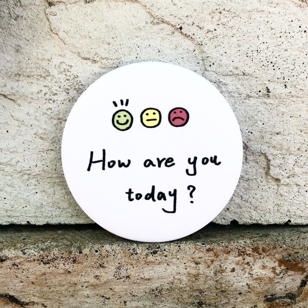 How are you today/中徽章 - 徽章/别针 - 塑料 白色