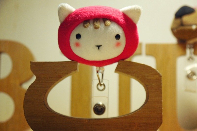 Bucute小红猫~夹式伸缩夹/护理人员专用/生日礼物 首选/独家发售/手工制作/ - 证件套/卡套 - 其他材质 白色