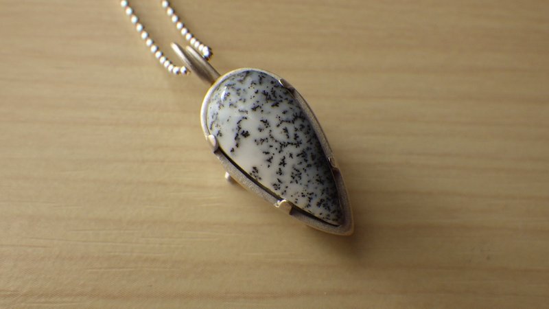 睡鼠坠饰 - 项链 - 宝石 白色