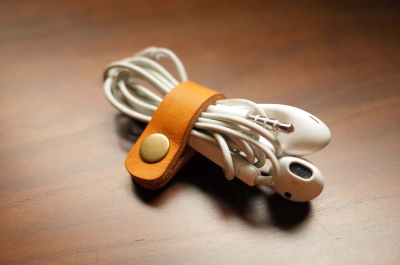 真皮线集器-浅咖啡色 - 卷线器/电线收纳 - 真皮 橘色