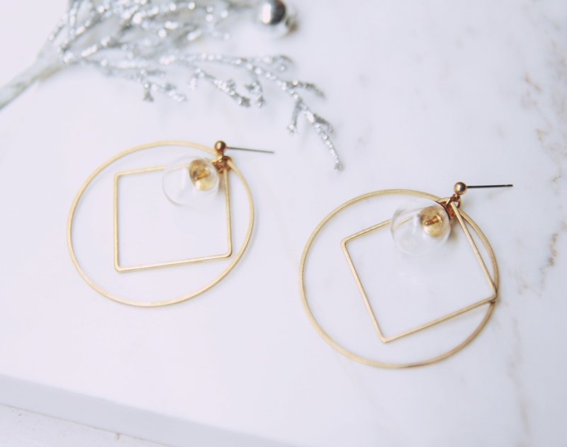 圣诞品／窗外的雪／纯黄铜不锈钢／永久保色／耳环 - 耳环/耳夹 - 宝石 金色