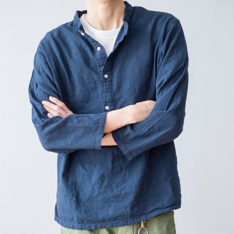 日系搭配 棉麻小立领套头襯衫 宽松款青年衬衫 秋冬換季 輕旅遊 - 男装衬衫 - 棉．麻 蓝色