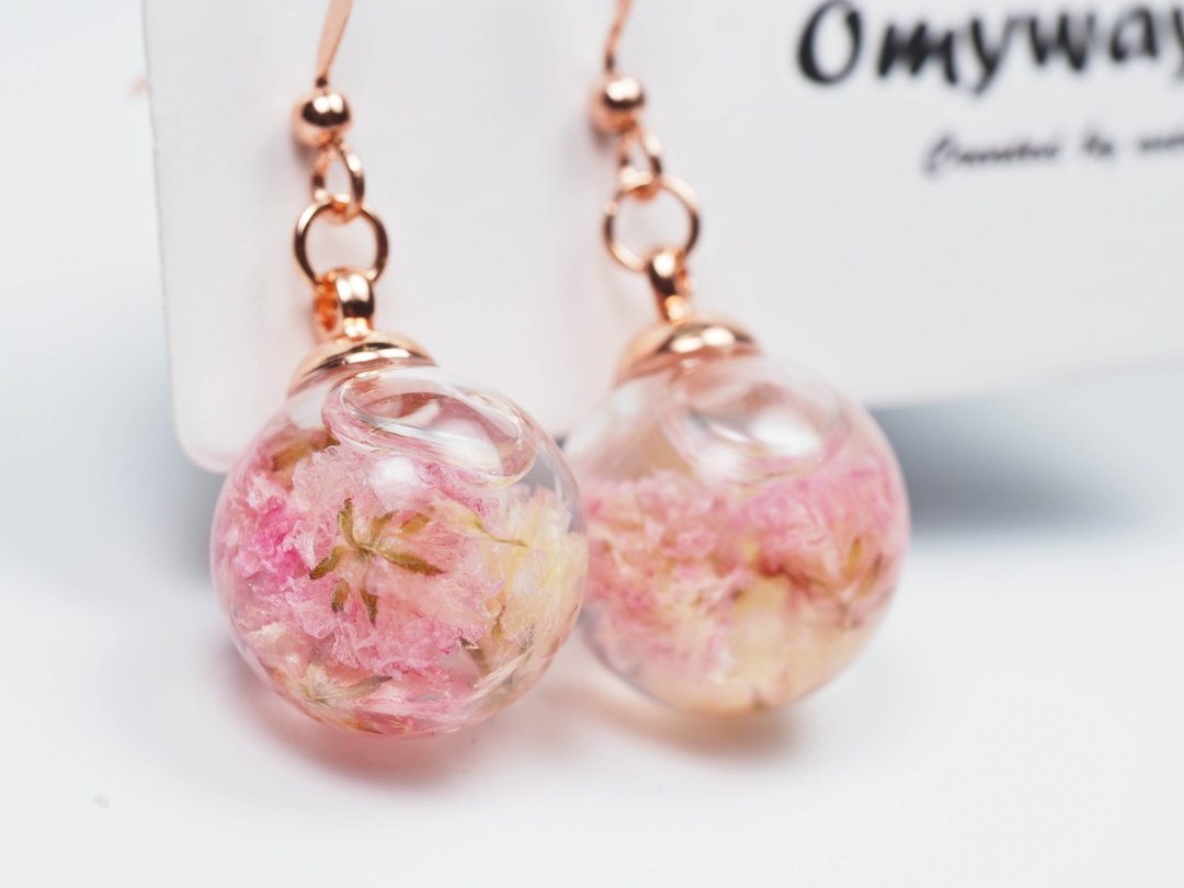 爱家作-OMYWAY粉红满天星浮游花玻璃球玫瑰金色耳环耳夹1.4cm - 颈链 - 玻璃 白色