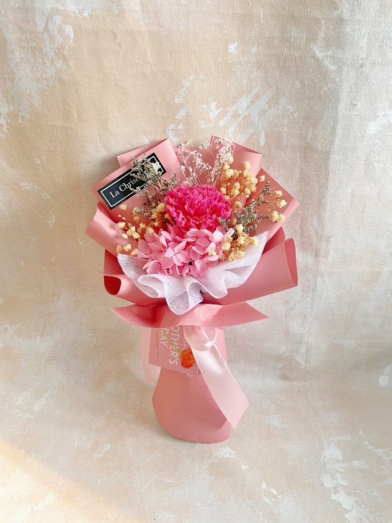 只限香港 母亲节花束系列 尊贵妈妈 红色 康乃馨 永生花 保鲜花 - 干燥花/捧花 - 植物．花 红色