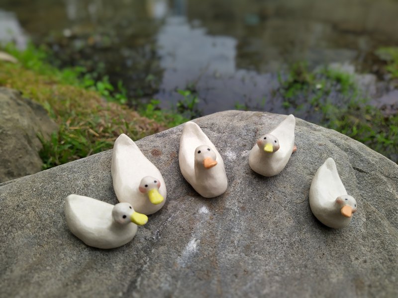 萌萌系列 鸭鸭筷架 汤匙架 - 筷子/筷架 - 瓷 白色