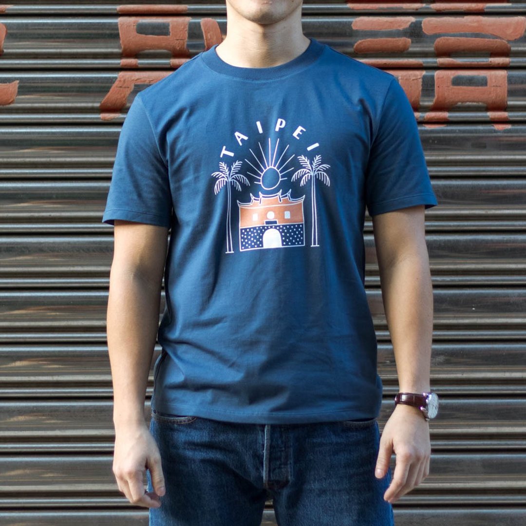 北门风情 T-Shirt (白/蓝) 台湾纪念品/礼物 - 男装上衣/T 恤 - 棉．麻 