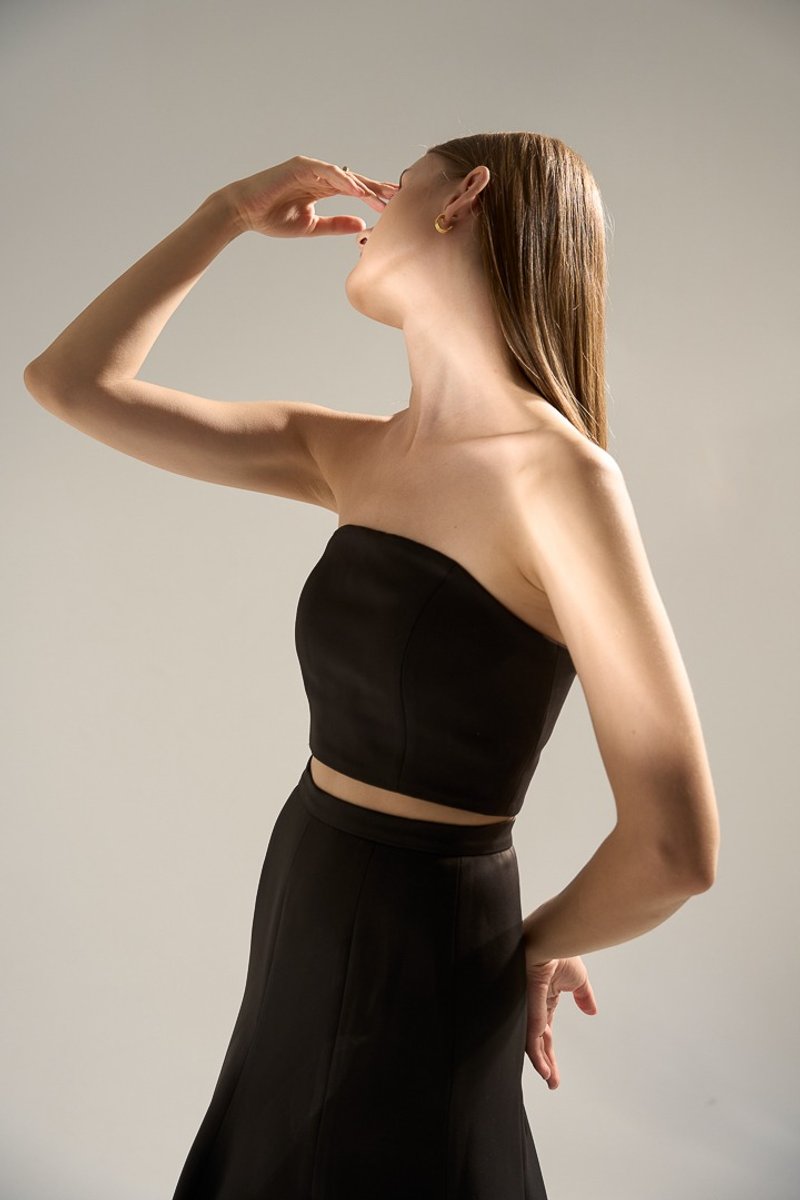 法式奢缎光泽两件式小礼服 - 仿马甲式短版上衣 - 女装上衣 - 聚酯纤维 黑色