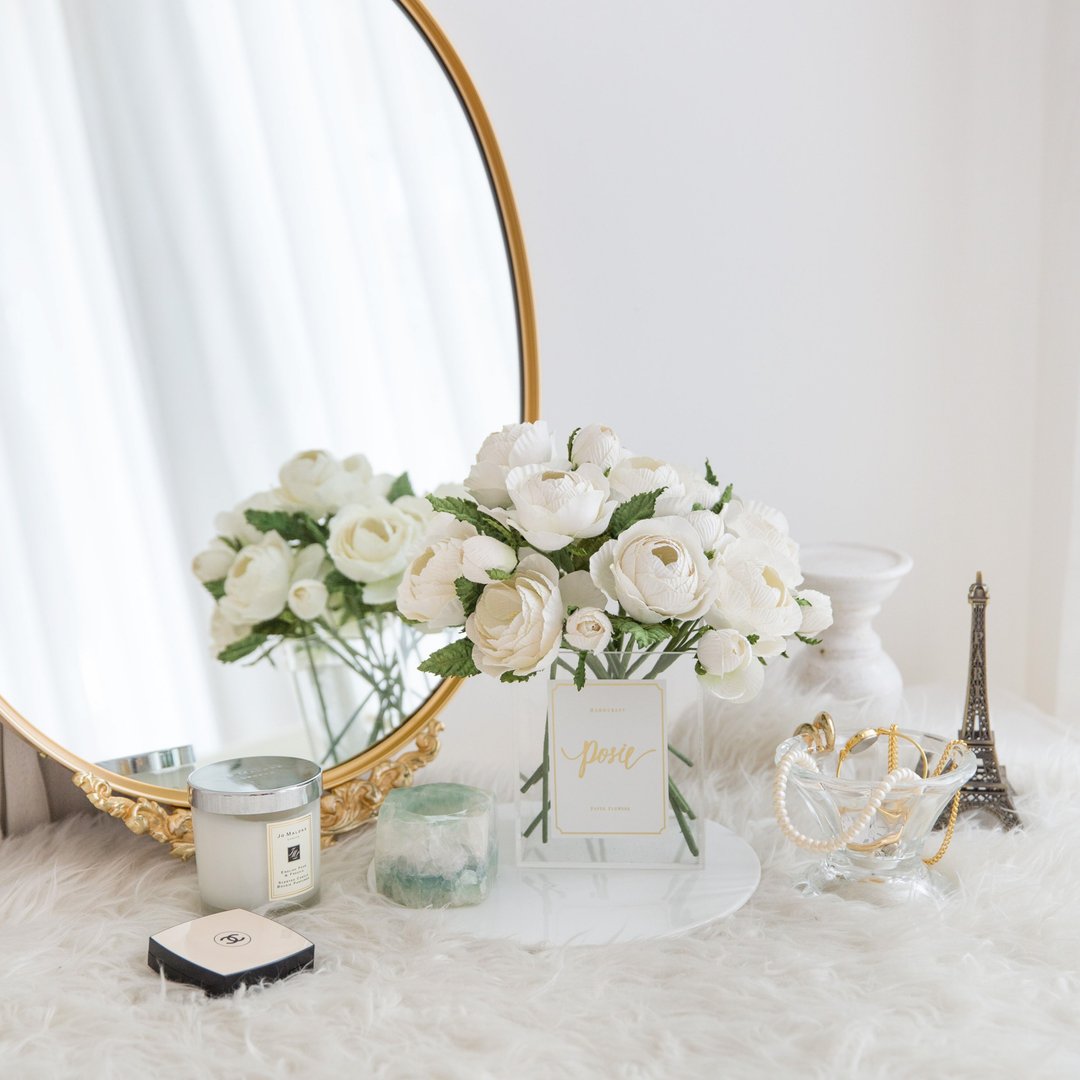 White Queen Rose Paris vase for Decoration - 摆饰 - 纸 白色