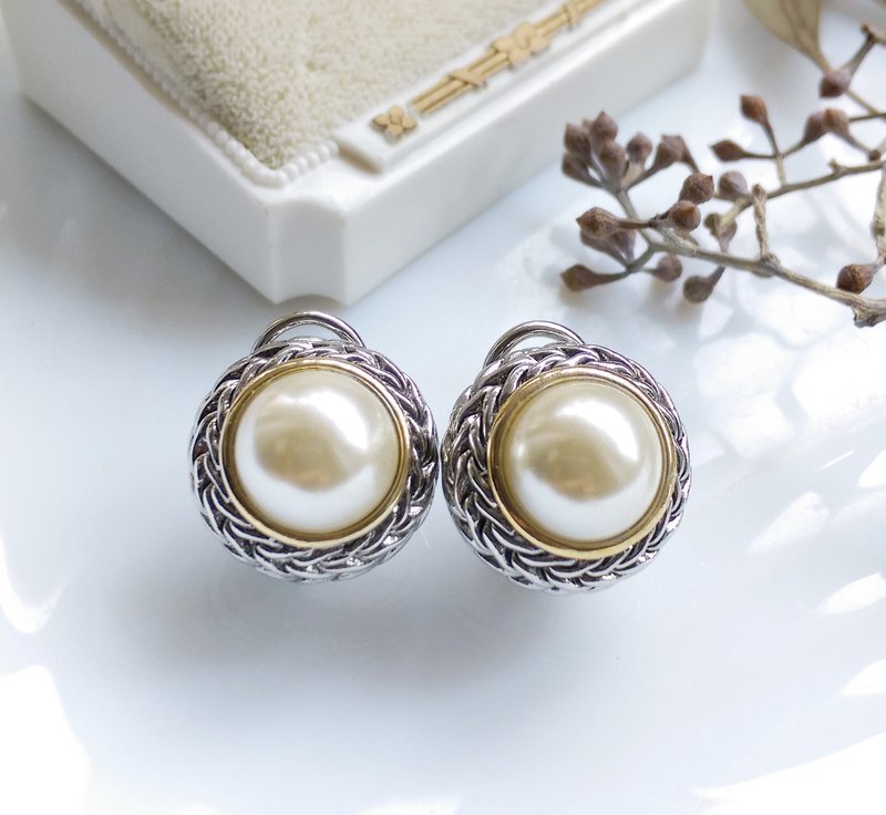 Vintage Jewelry 西洋古董饰品 银色调 厚实 仿珠 针式耳环 - 耳环/耳夹 - 其他金属 金色