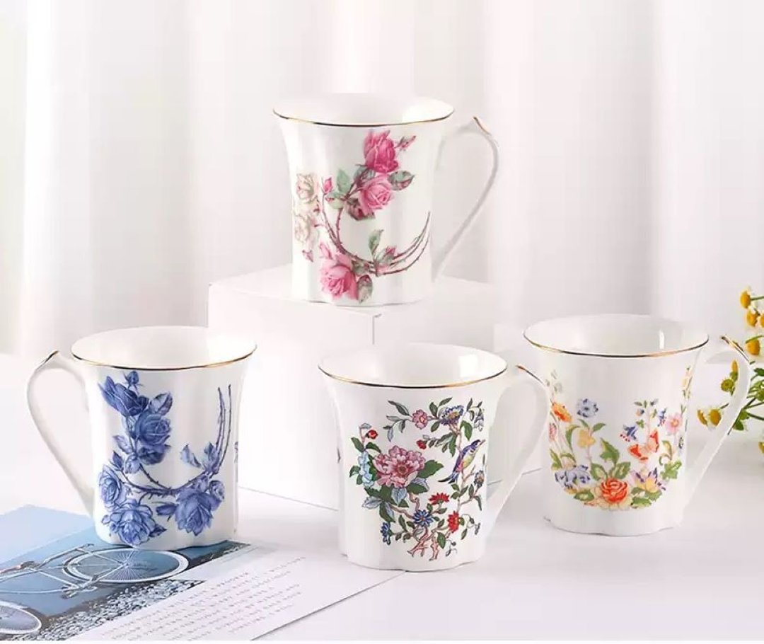 【惜福微瑕品 6 折】英国 Aynsley 红玫瑰/蓝玫瑰 骨瓷约克马克杯 - 其他杯子 - 瓷 白色