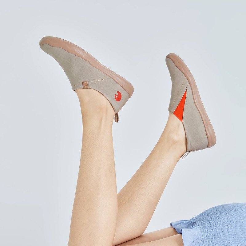 【 Uin 】西班牙原创设计 | 苍黄 彩绘休闲女鞋 - 女款休闲鞋 - 其他材质 白色