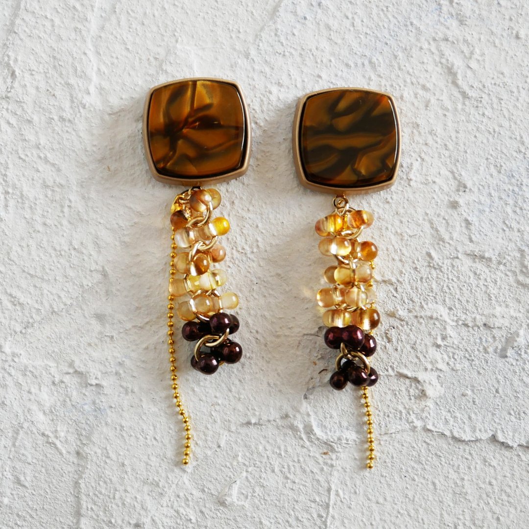 Button accessories Pierced earrings Earrings - 耳环/耳夹 - 其他金属 咖啡色