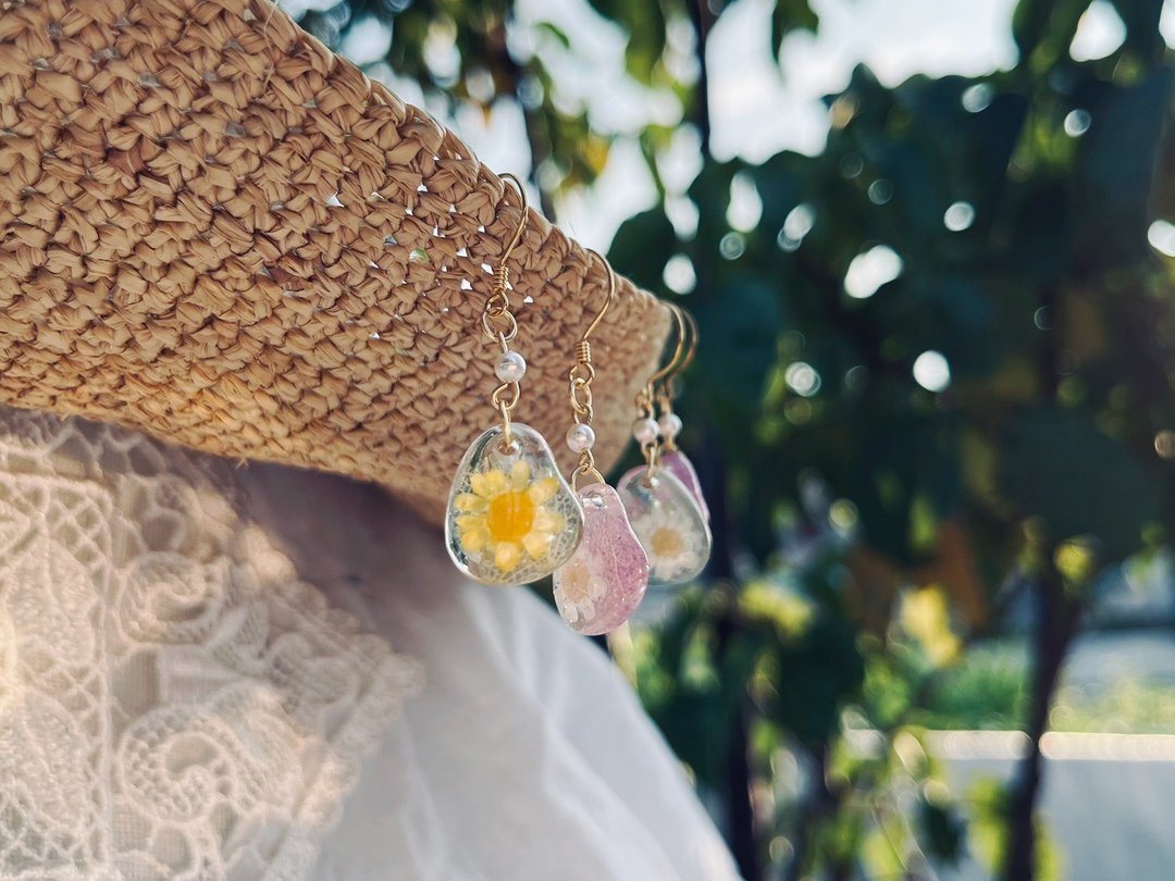 永生花 小小花耳饰 小星花圈 耳环 earring UV 树脂 - 耳环/耳夹 - 其他材质 