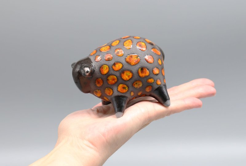 手工陶瓷绵羊雕塑 – 黑橘艺术摆饰 - 摆饰 - 陶 橘色