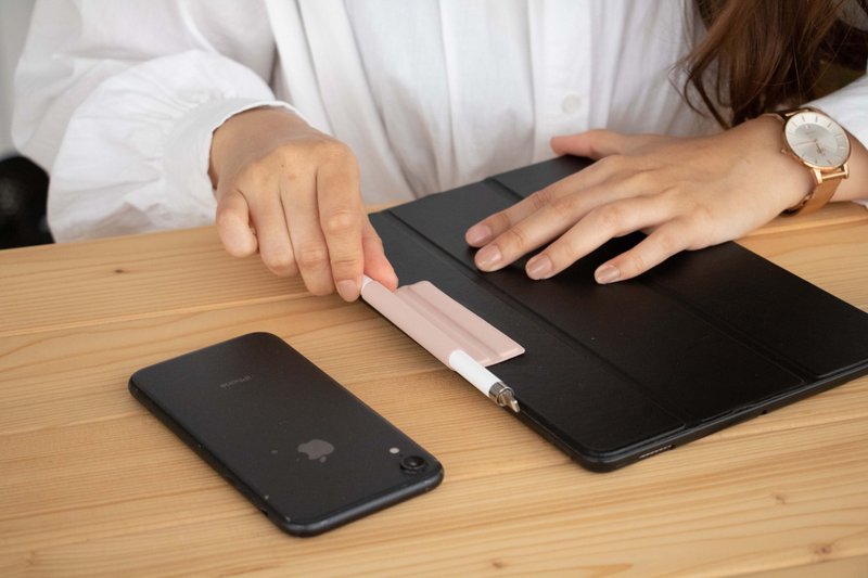 Inline Holder Apple Pencil 磁吸笔套 - 数码小物 - 人造皮革 粉红色