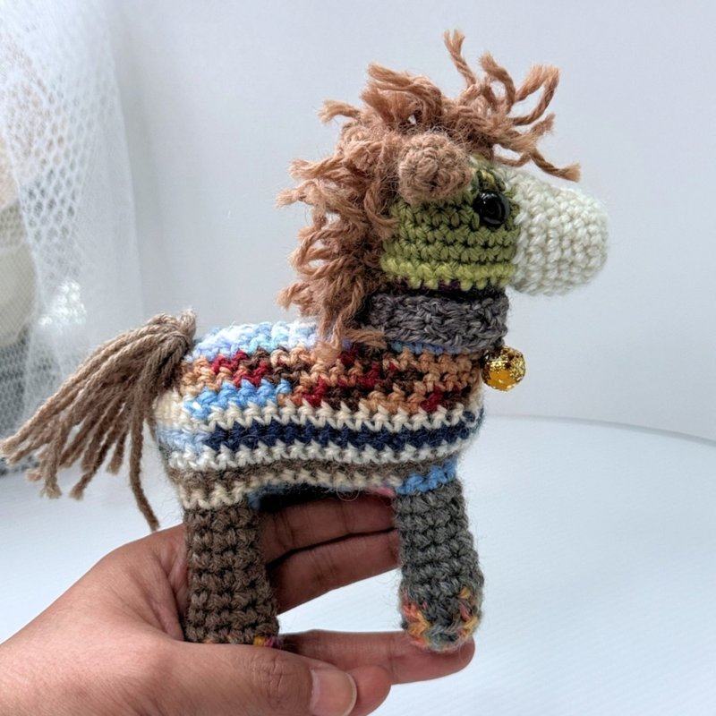 钩针马玩偶・14cm - 玩偶/公仔 - 羊毛 多色