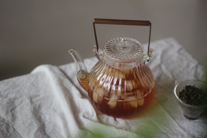 花瓣条纹玻璃茶壶 800ml - 茶具/茶杯 - 玻璃 透明