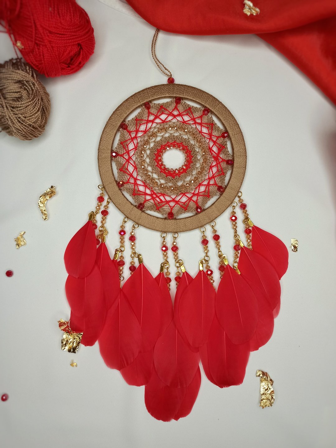 Red dream catcher medium size | ตาข่ายดักฝันสีขาวแดง | Elegant dreamcatcher - 墙贴/壁贴 - 绣线 红色