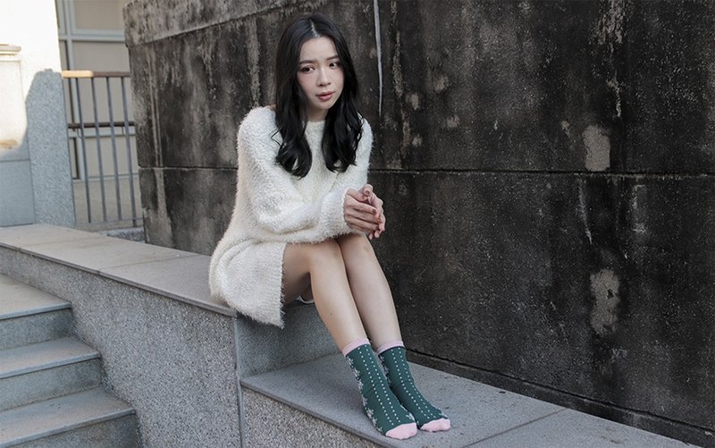 unni繁花似锦中筒袜-棉袜 中筒袜 袜子 鞋履袜品 sock 女袜  推袜 - 袜子 - 棉．麻 绿色