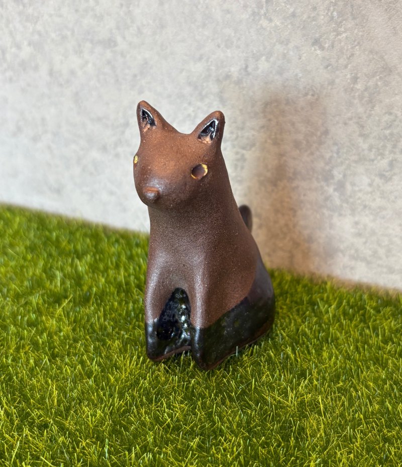 黑裙摆猫猫_陶偶_黑陶土_局部上釉 - 玩偶/公仔 - 陶 咖啡色