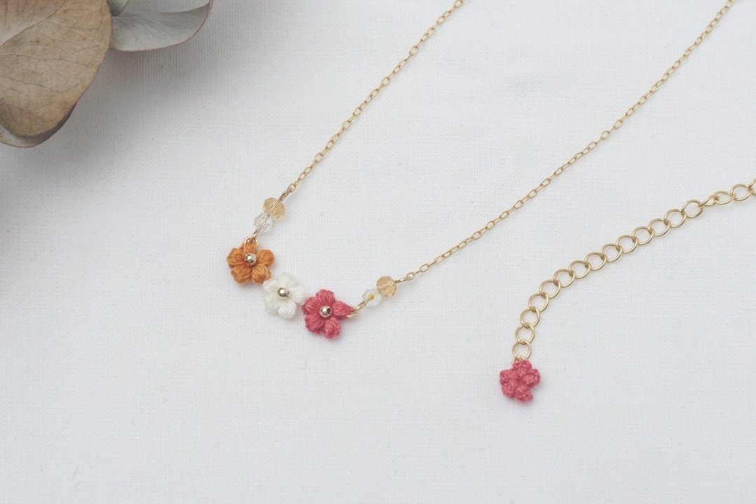 Embroidery thread crochet necklace - 项链 - 绣线 红色