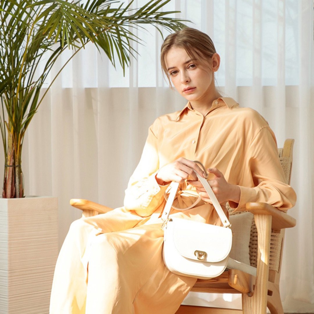 韩国LUNA BAG | 奶白色 | 圆角袋 |侧背包 斜孭袋 - 侧背包/斜挎包 - 人造皮革 白色