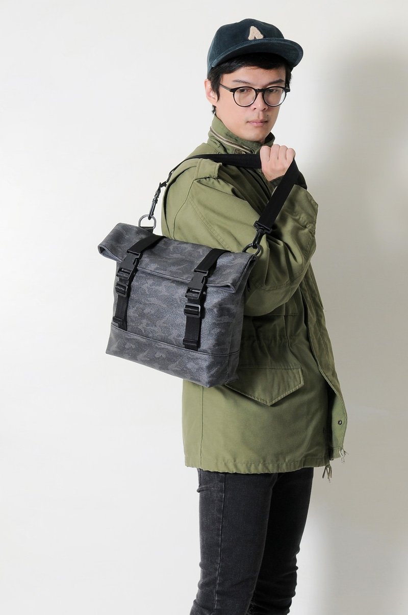 出清品 GUERRILLA-手做迷彩印花防水帆布折盖式斜侧背/笔电包 - 侧背包/斜挎包 - 防水材质 黑色
