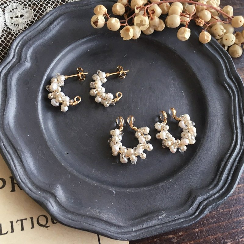 14 公斤淡水罂粟珍珠和古董珠娇小耳针或耳夹 - 耳环/耳夹 - 宝石 白色