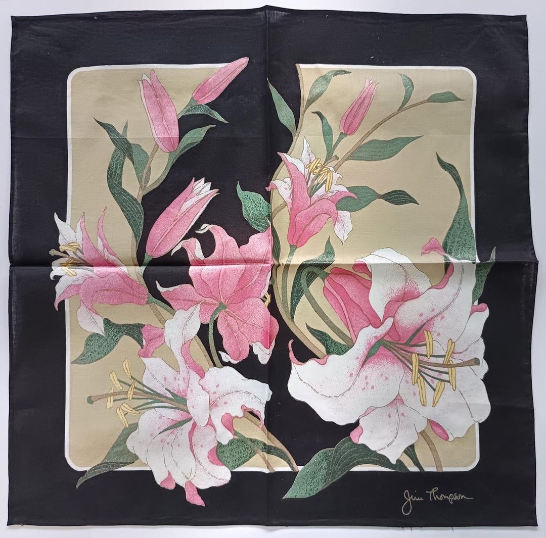 复古 Jim Thompson 手帕 奢华百合 16 x 16 英寸 - 手帕/方巾 - 棉 粉红色
