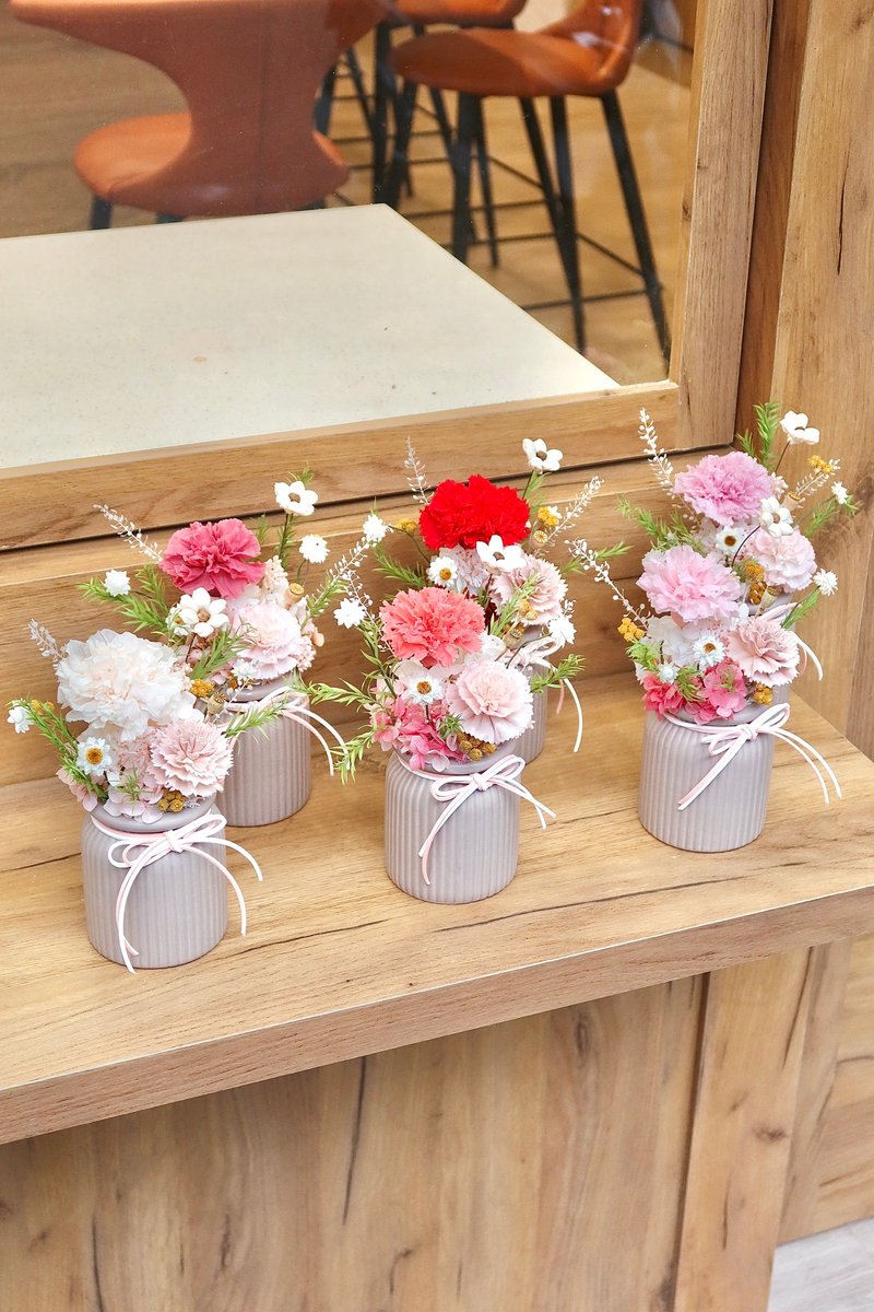 永生康乃馨桌花 母亲节限定 - 干燥花/捧花 - 植物．花 粉红色