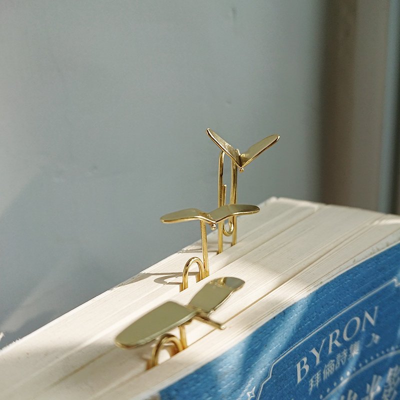 书房系-自由飞翔-海鸥黄铜复古回纹针书签一套 翅膀 - 书签 - 铜/黄铜 金色
