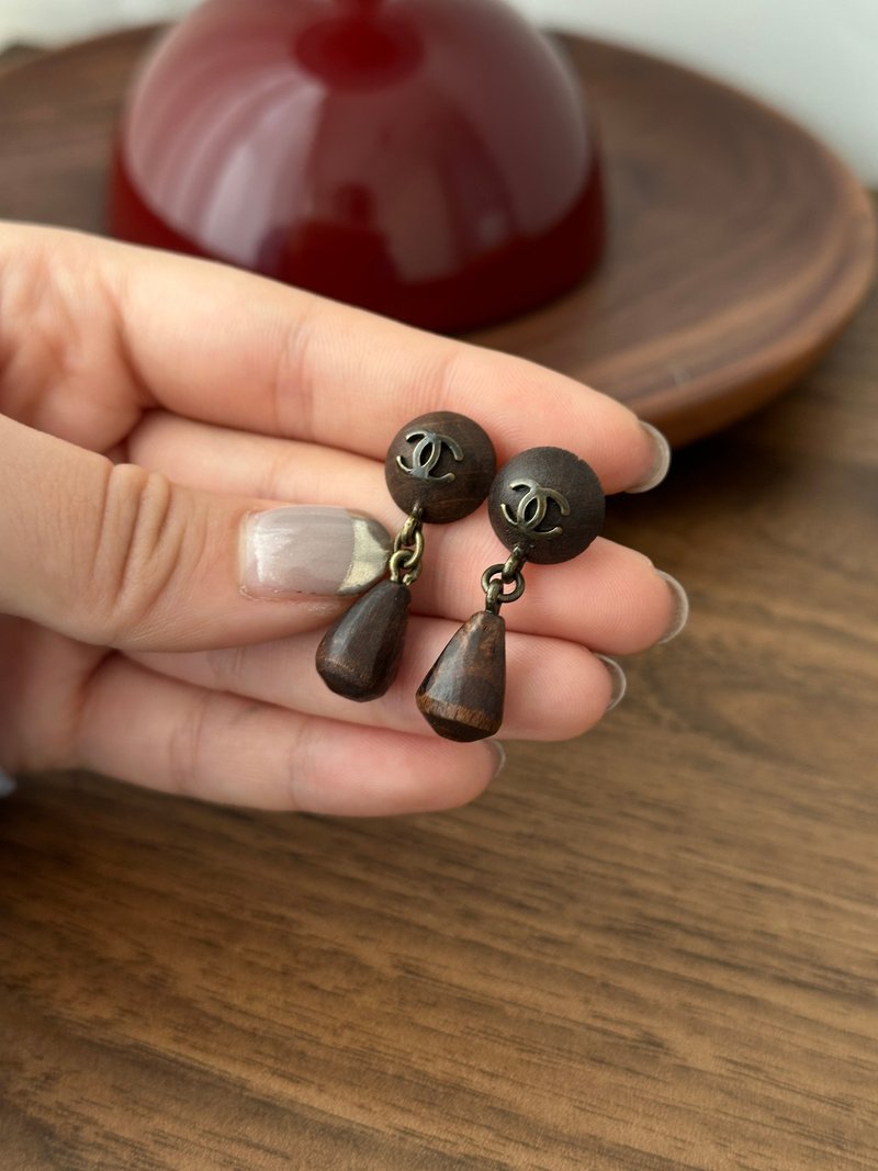 中古配饰 CHANEL 香奈儿 复古深木色垂坠耳环 - 耳环/耳夹 - 木头 咖啡色