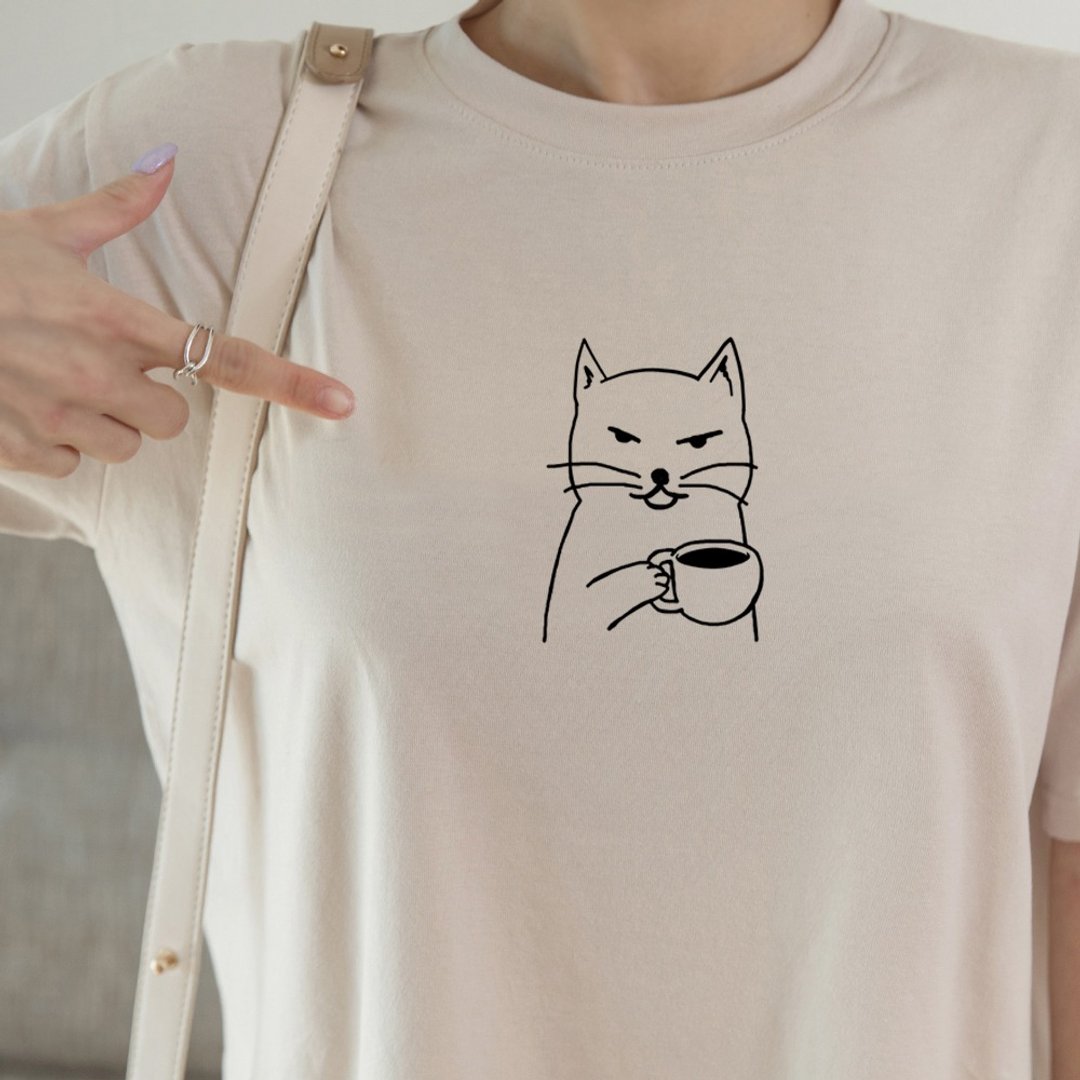 Cat Coffee 中性短袖T恤 米色 猫咪咖啡狗趣味猫之日礼物文青 - 女装 T 恤 - 棉．麻 卡其色