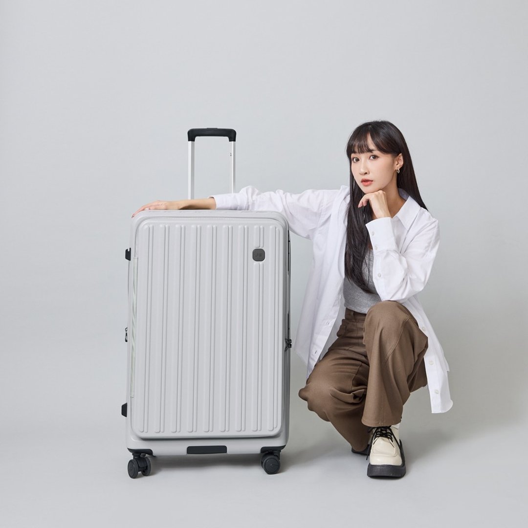 28 寸/前开式/PC 箱体/Hinomoto 静音轮煞车/旅行箱/行李箱 - 多色任选 - 后背包/双肩包 - 尼龙 银色