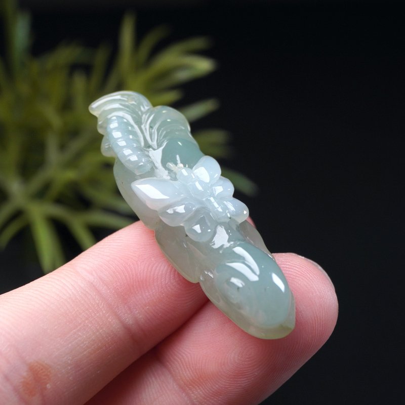 【蜕变】冰种翡翠巧雕蝴蝶叶子项链 | 天然缅甸玉A货翡翠 | 送礼 - 吊饰 - 玉石 绿色