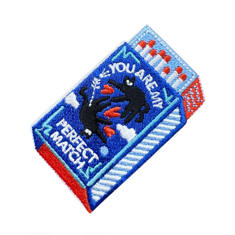 绣章 完美搭配 包饰 包包配件 - 徽章/别针 - 绣线 蓝色