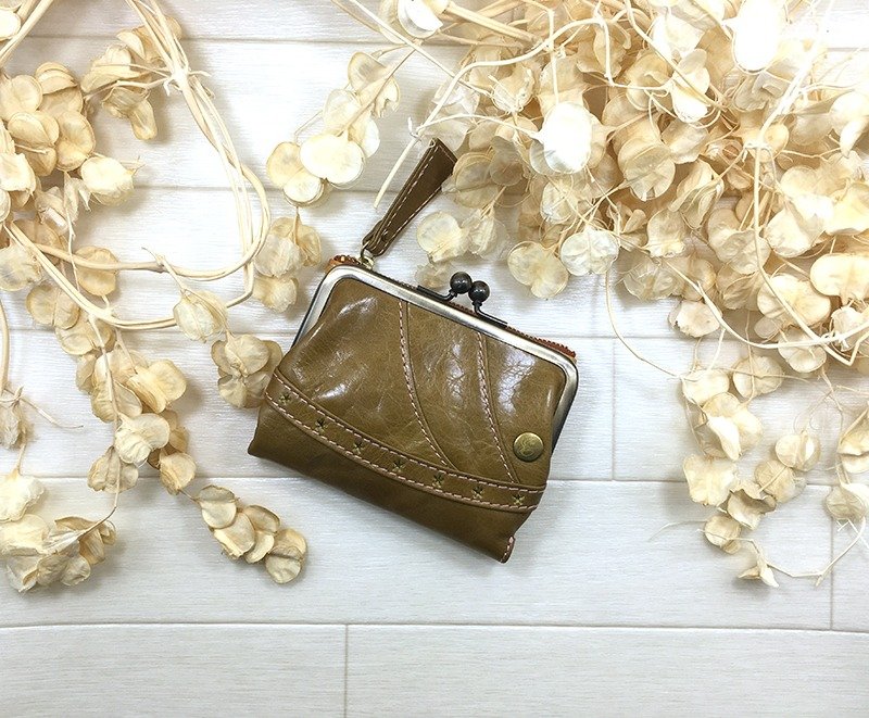 151YE Leather Wallet Cute Star Border Striped Leather Folded Compact Leather wallet / cute / star / border / - 皮夹/钱包 - 真皮 卡其色