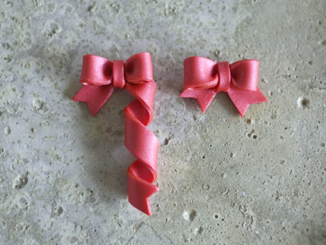 Spinning ribbon earrings / earrings / red - 耳环/耳夹 - 粘土 红色