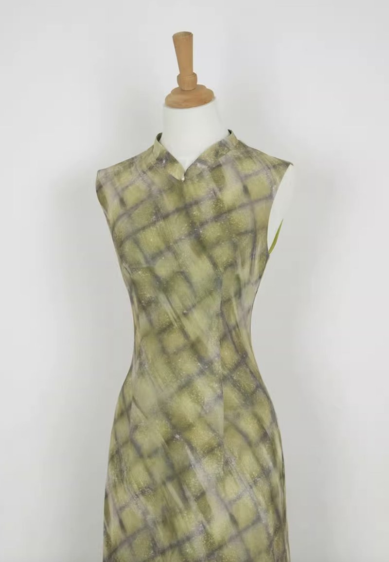 青草 复古格纹珍珠旗袍连身裙 手工製 - 洋装/连衣裙 - 其他材质 绿色