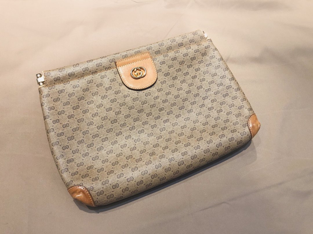 VINTAGE GUCCI 化妆包 / 手拿包 / 古董包 / 信封包 - 手拿包 - 其他材质 卡其色