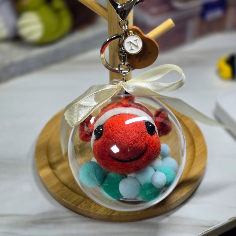 羊毛毡 定制钥匙圈/别针/胸针/吊饰/小礼物 (请先来讯) - 钥匙链/钥匙包 - 羊毛 红色