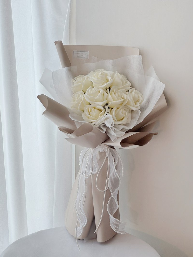 白玫瑰花束/告白花束/送女生/韩系花束/米白色花束 - 干燥花/捧花 - 植物．花 白色